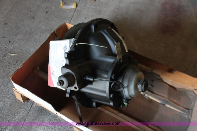 image for item AZ9464 Rockwell Meritor RRL20145 differential