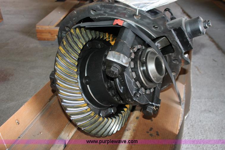 image for item AZ9464 Rockwell Meritor RRL20145 differential