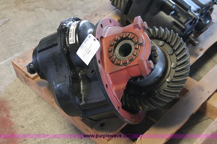 image for item AZ9468 Rockwell Meritor SQ100 differential