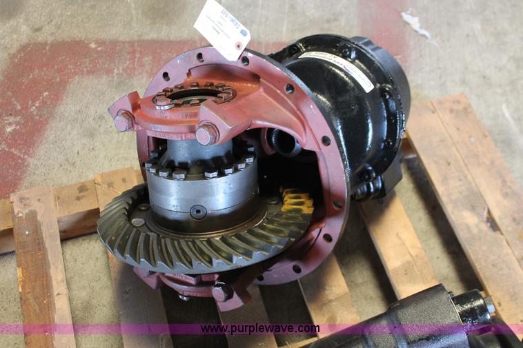 image for item AZ9468 Rockwell Meritor SQ100 differential