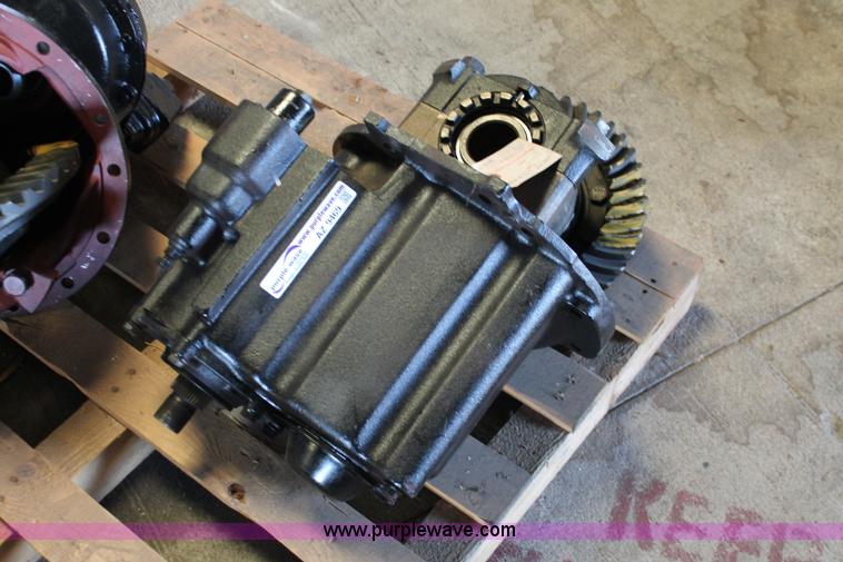 image for item AZ9469 Rockwell Meritor RP20145 differential