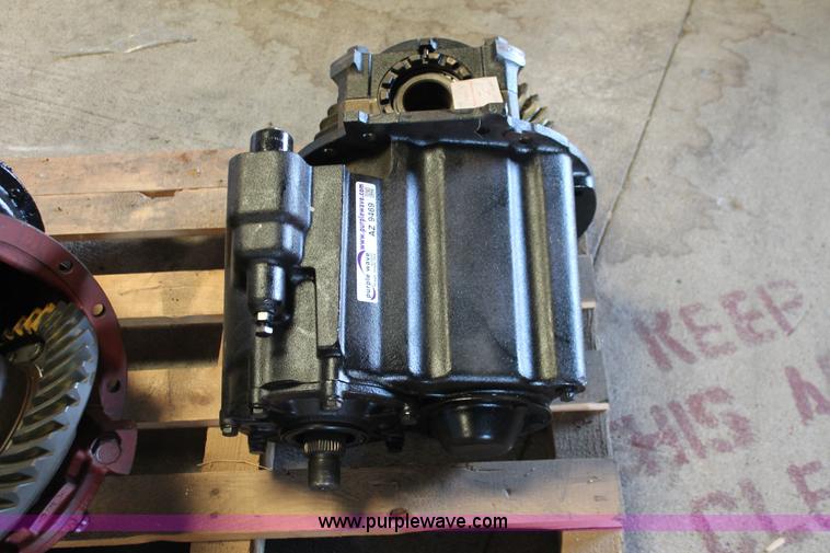 image for item AZ9469 Rockwell Meritor RP20145 differential