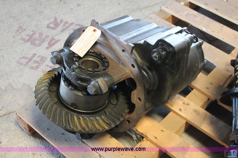 image for item AZ9469 Rockwell Meritor RP20145 differential