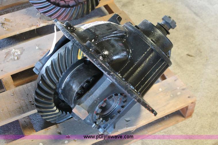image for item AZ9471 Rockwell Meritor RR20145 differential