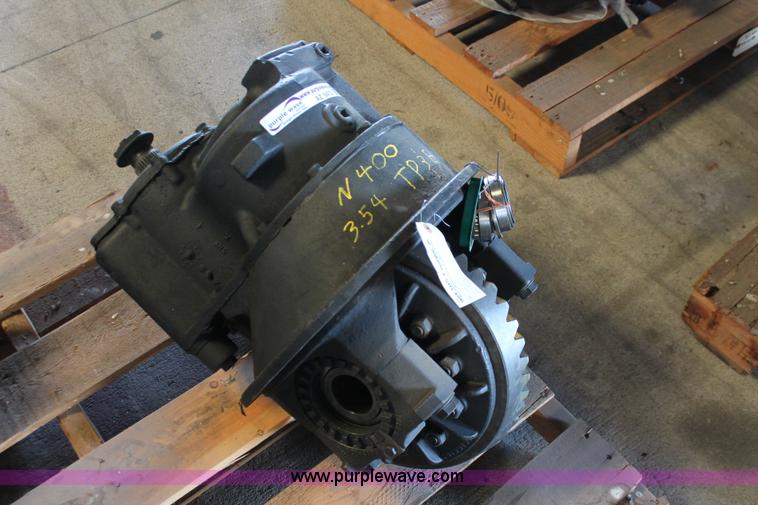 image for item AZ9472 International N400FR rebuilt differential
