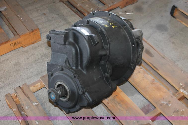image for item AZ9472 International N400FR rebuilt differential
