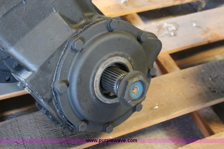image for item AZ9472 International N400FR rebuilt differential