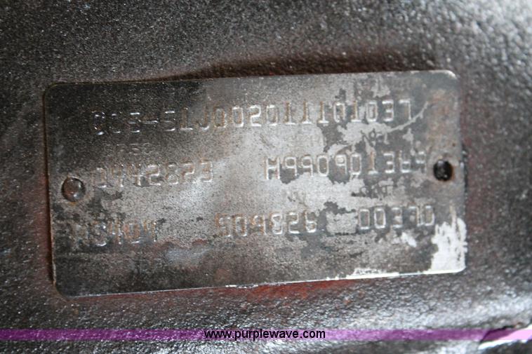 image for item AZ9477 Eaton RS404 differential