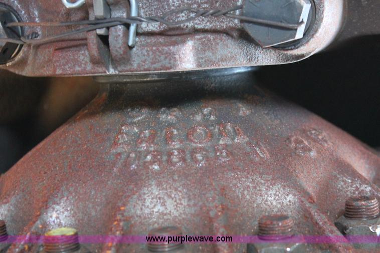 image for item AZ9478 Eaton RS402 rebuilt differential