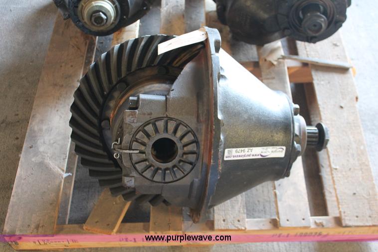 image for item AZ9479 Eaton 19200 rebuilt differential