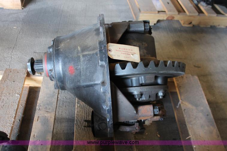 image for item AZ9479 Eaton 19200 rebuilt differential