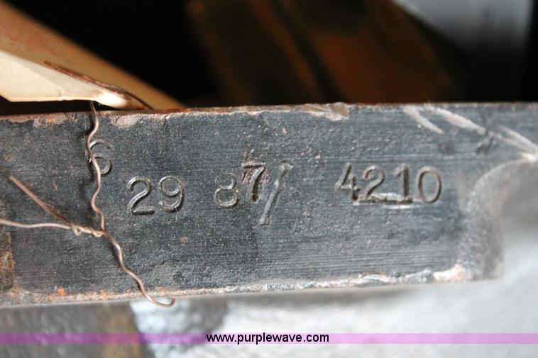 image for item AZ9479 Eaton 19200 rebuilt differential