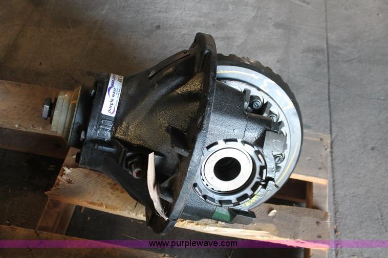 image for item AZ9480 Eaton 19050S rebuilt differential