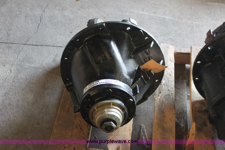 image for item AZ9480 Eaton 19050S rebuilt differential