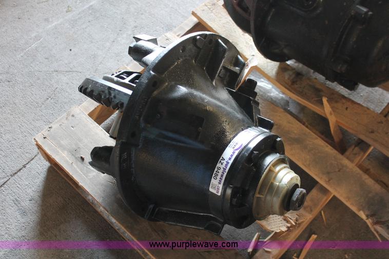 image for item AZ9480 Eaton 19050S rebuilt differential