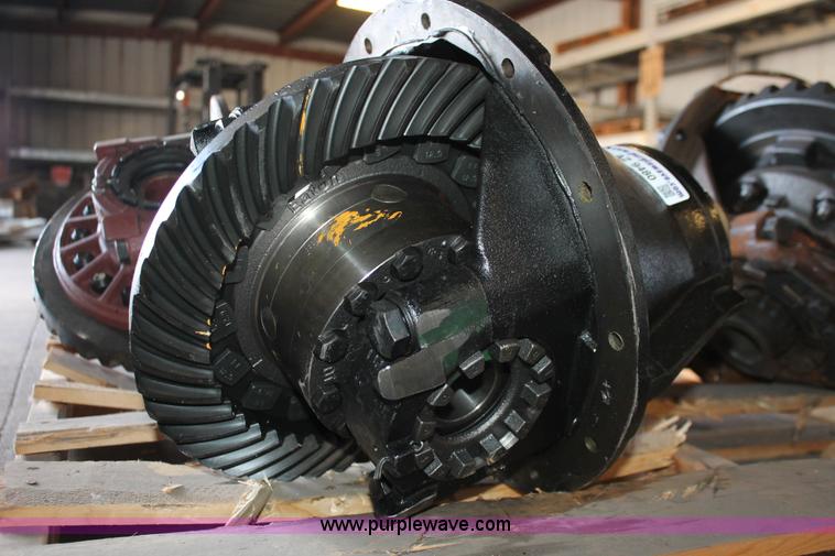 image for item AZ9480 Eaton 19050S rebuilt differential