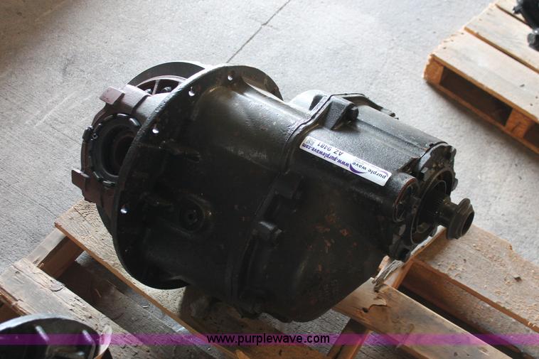 image for item AZ9481 Eaton DS404 differential