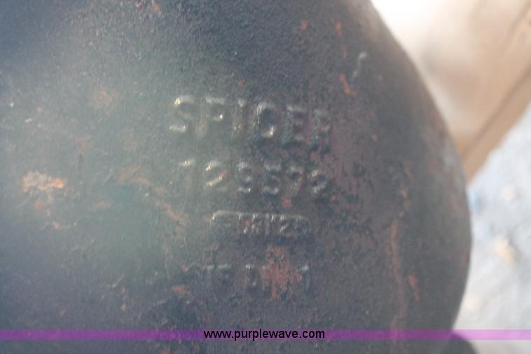 image for item AZ9481 Eaton DS404 differential