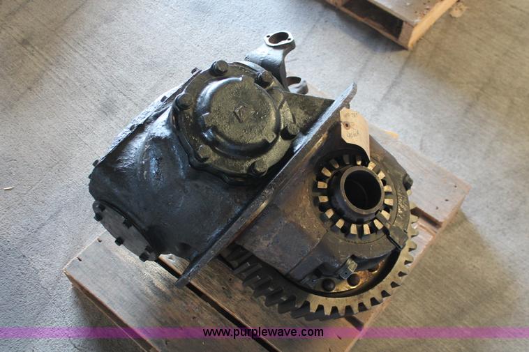 image for item AZ9482 4600R differential