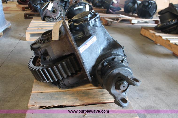 image for item AZ9482 4600R differential