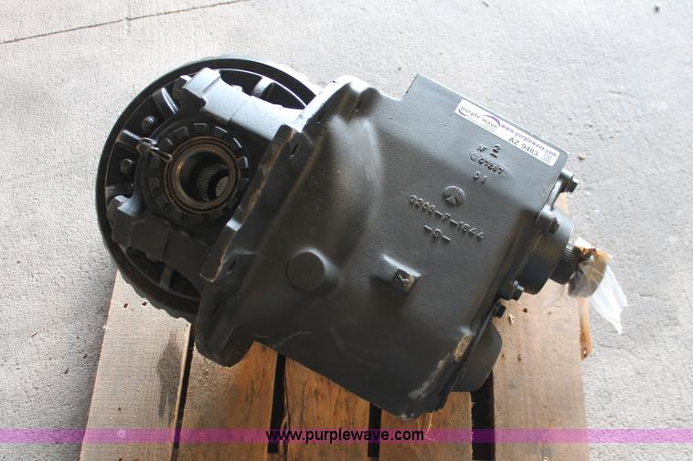 image for item AZ9483 Rockwell Meritor RD20145 differential