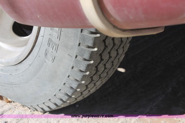 image for item C3667 1987 Chevrolet P30 Mobile Traveler 31' motorhome