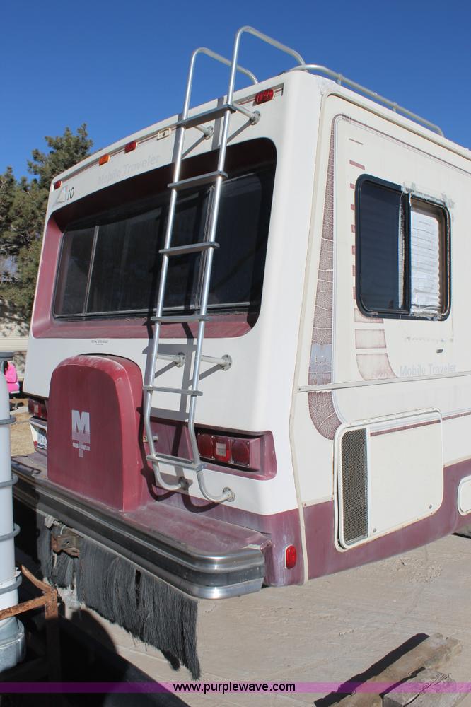 image for item C3667 1987 Chevrolet P30 Mobile Traveler 31' motorhome