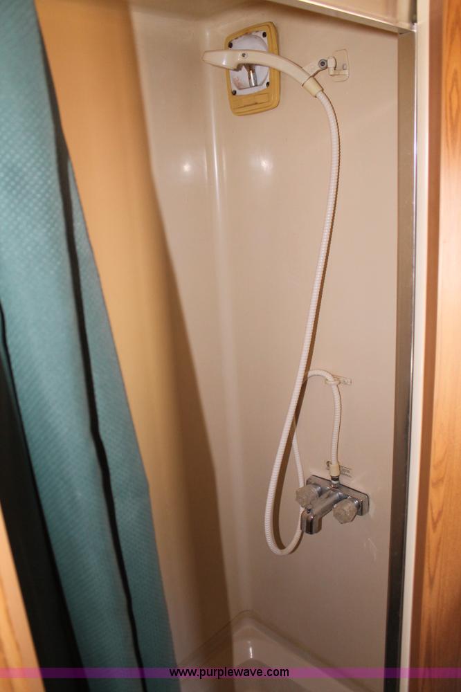 image for item C3667 1987 Chevrolet P30 Mobile Traveler 31' motorhome