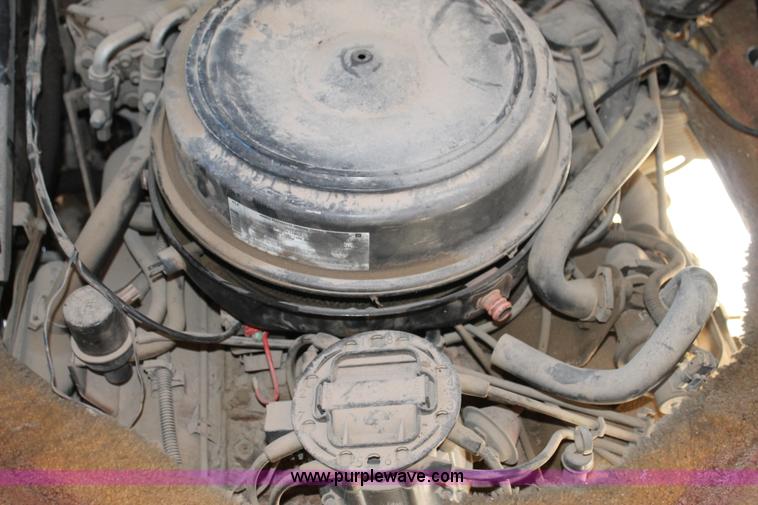 image for item C3667 1987 Chevrolet P30 Mobile Traveler 31' motorhome