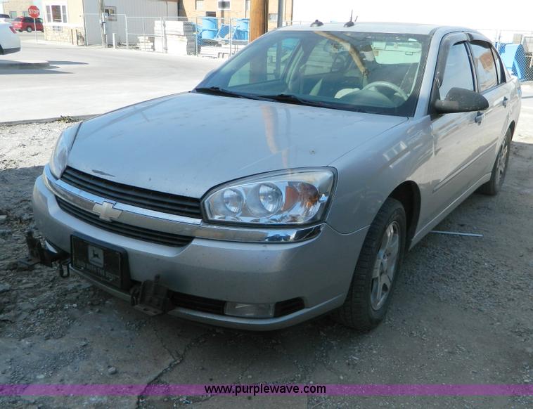 image for item D6077 2004 Chevrolet Malibu LT