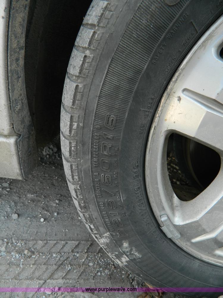 image for item D6077 2004 Chevrolet Malibu LT