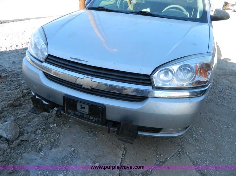 image for item D6077 2004 Chevrolet Malibu LT