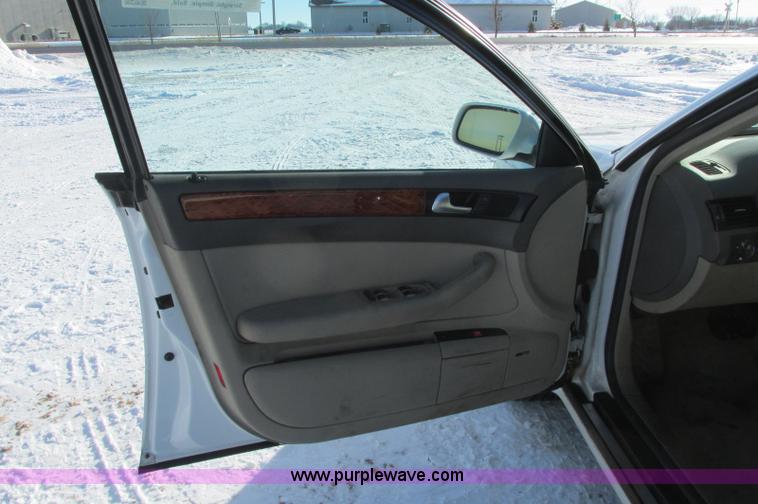 image for item E5180 2003 Audi A6 Quattro
