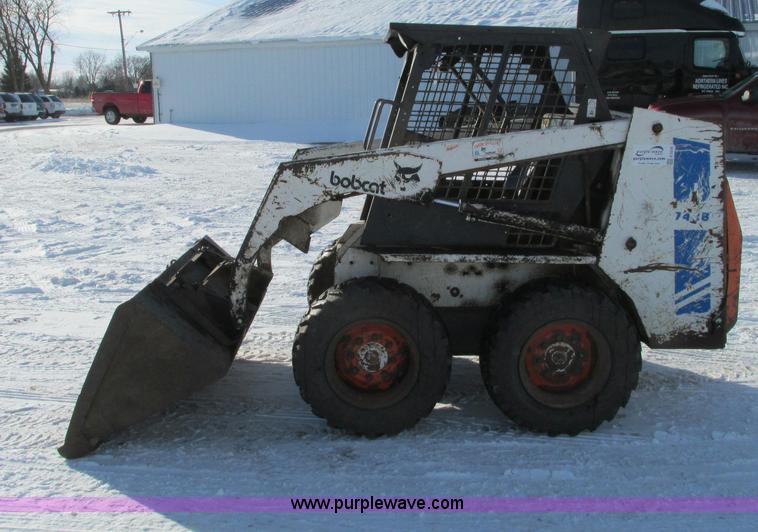 image for item E5236 1990 Bobcat 743B skid steer