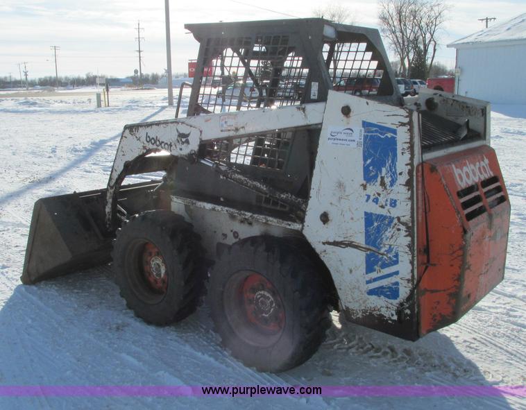 image for item E5236 1990 Bobcat 743B skid steer