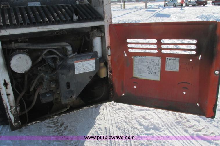 image for item E5236 1990 Bobcat 743B skid steer