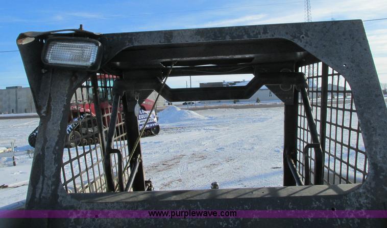 image for item E5236 1990 Bobcat 743B skid steer