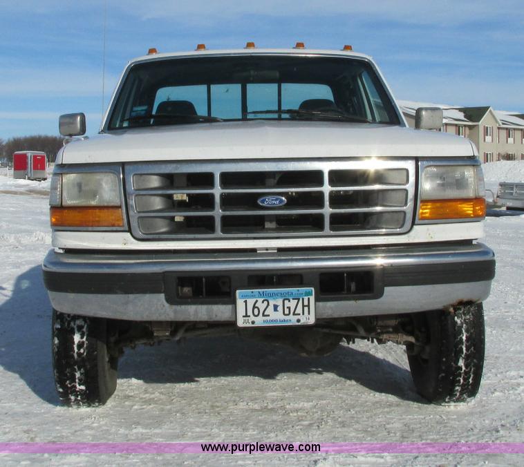image for item E5237 1997 Ford F250 SuperCab pickup truck