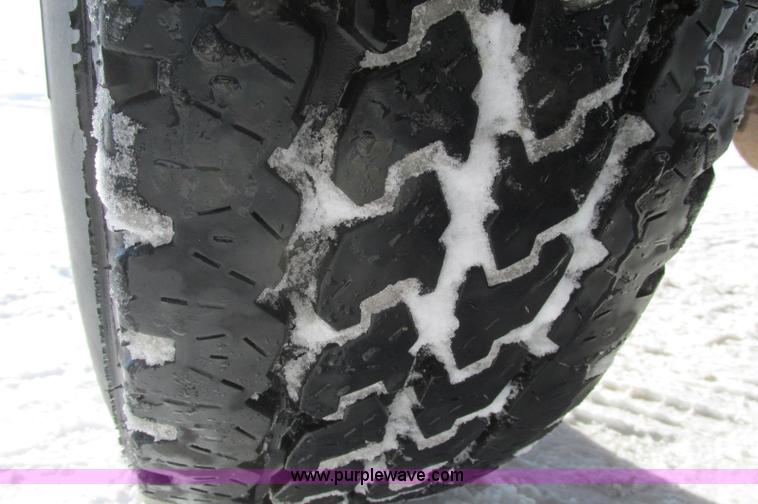 image for item E5237 1997 Ford F250 SuperCab pickup truck