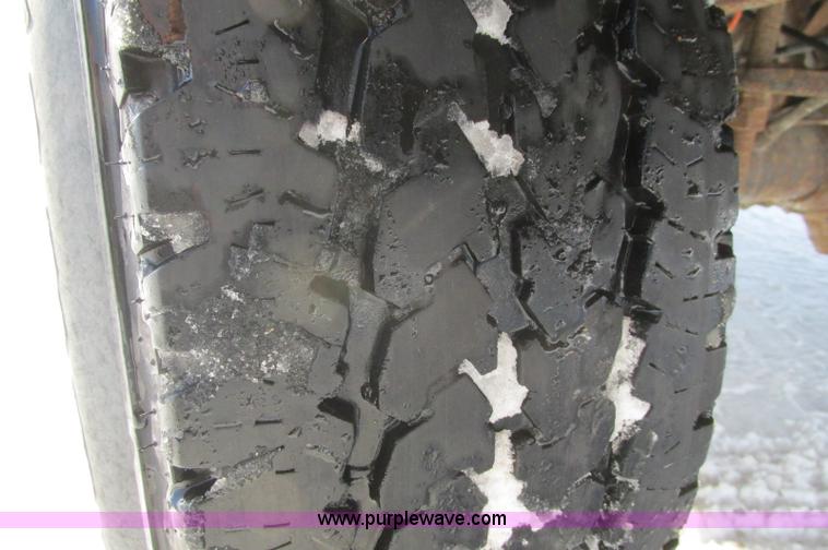 image for item E5237 1997 Ford F250 SuperCab pickup truck