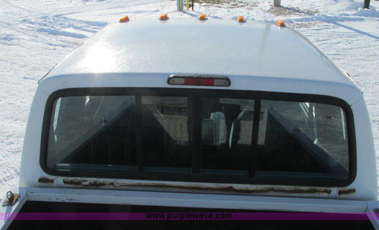 image for item E5237 1997 Ford F250 SuperCab pickup truck