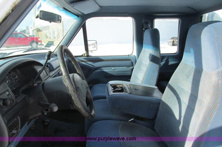 image for item E5237 1997 Ford F250 SuperCab pickup truck