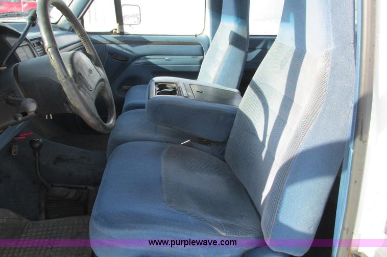 image for item E5237 1997 Ford F250 SuperCab pickup truck