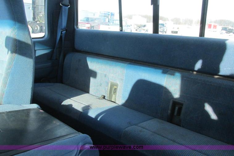 image for item E5237 1997 Ford F250 SuperCab pickup truck