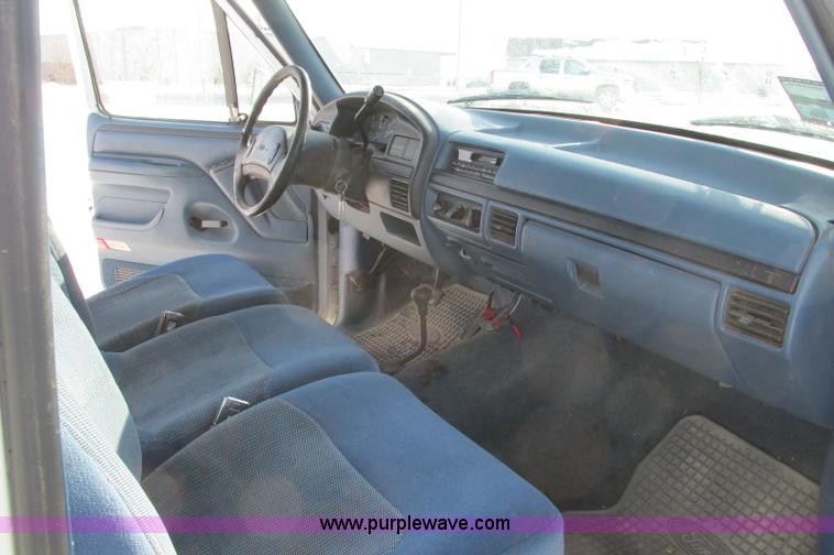 image for item E5237 1997 Ford F250 SuperCab pickup truck