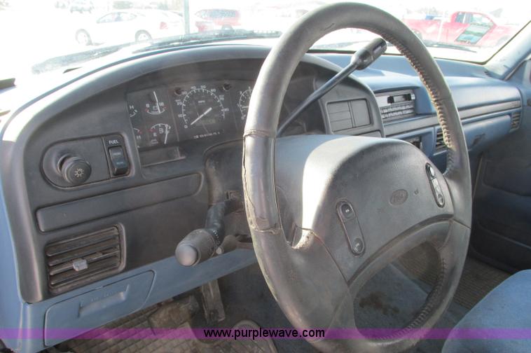 image for item E5237 1997 Ford F250 SuperCab pickup truck