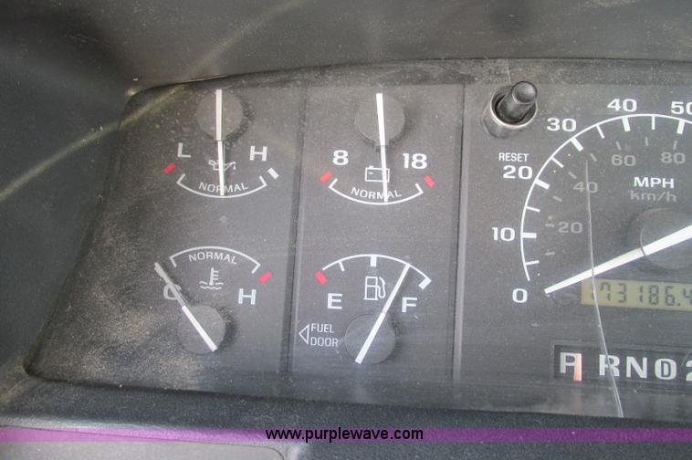 image for item E5237 1997 Ford F250 SuperCab pickup truck