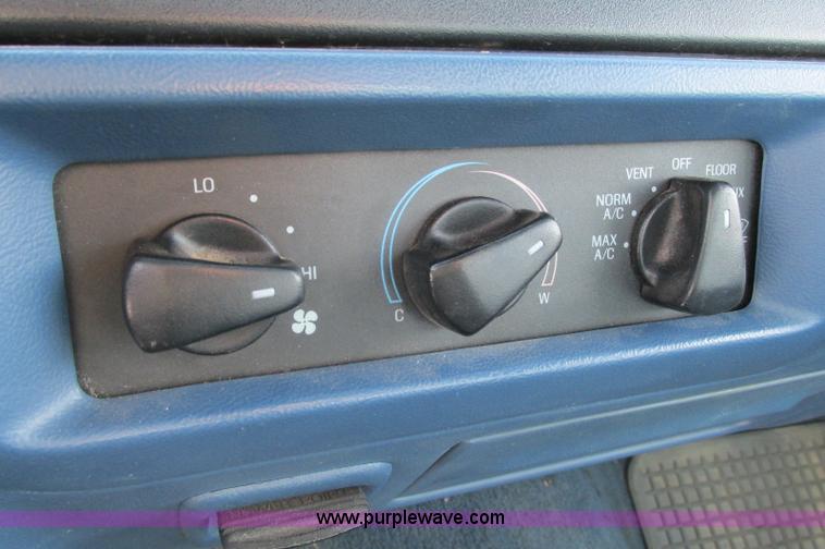 image for item E5237 1997 Ford F250 SuperCab pickup truck