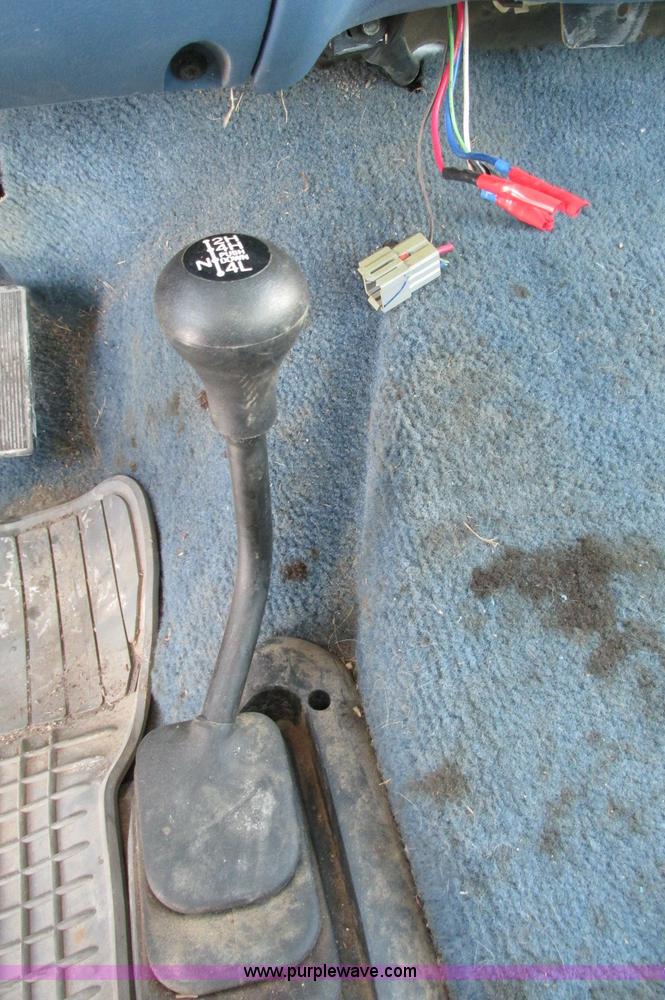 image for item E5237 1997 Ford F250 SuperCab pickup truck