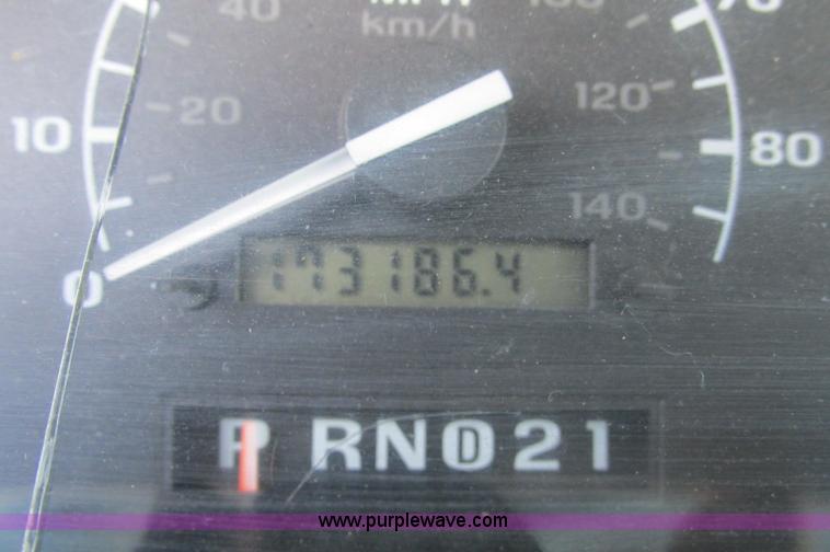 image for item E5237 1997 Ford F250 SuperCab pickup truck